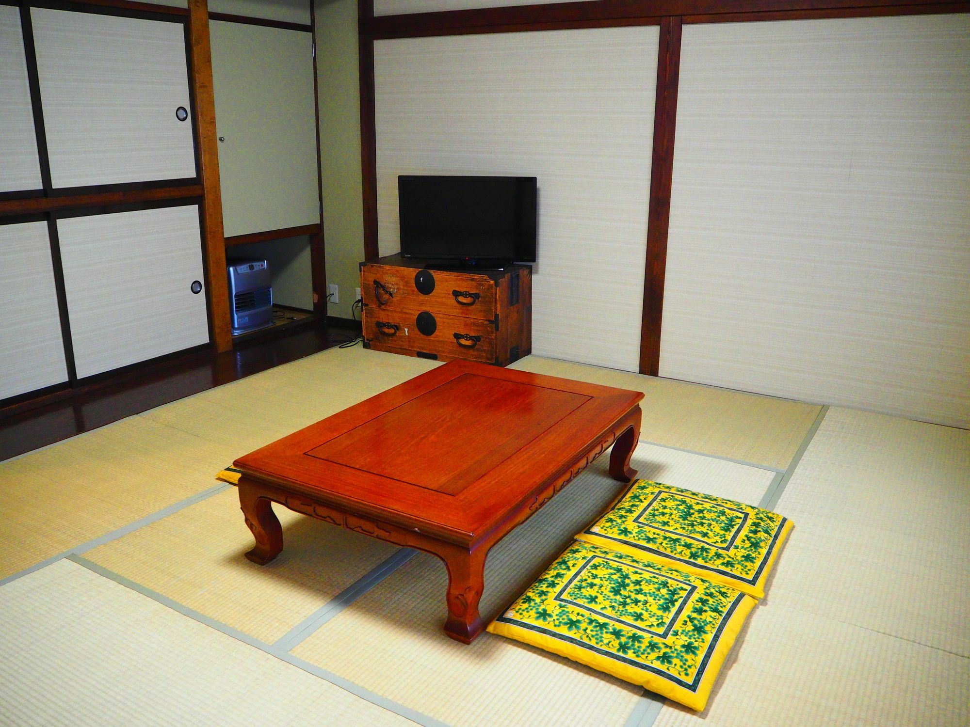 Kusatsu Onsen Eidaya Екстер'єр фото